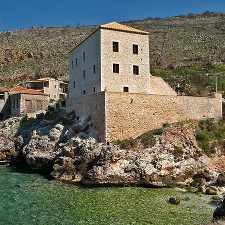 Hotel Mavromichalai Liménion Exterior foto
