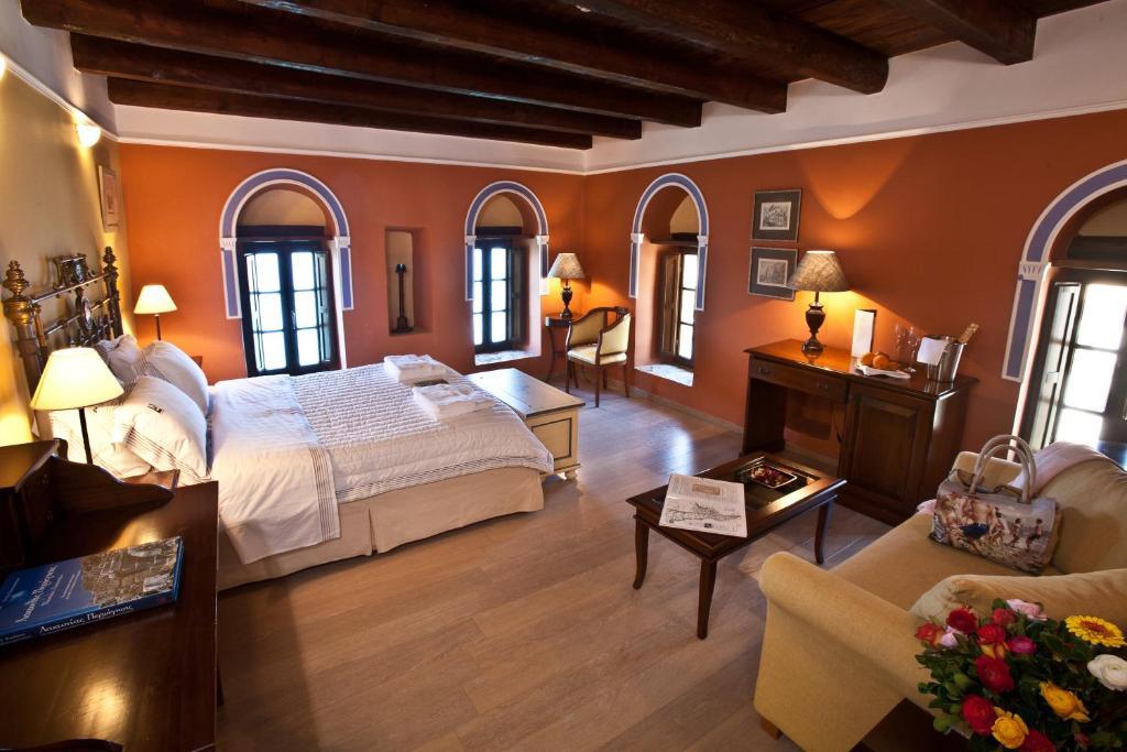 Hotel Mavromichalai Liménion Habitación foto