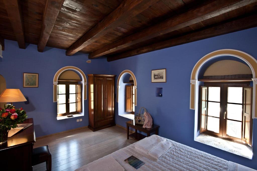 Hotel Mavromichalai Liménion Habitación foto
